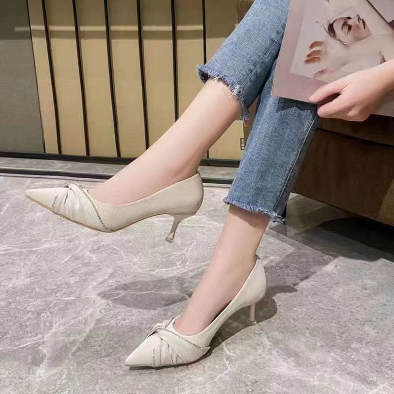 肥仔推荐  ZYL 628-55  新款尖头时尚气质舒适百搭细跟高跟鞋