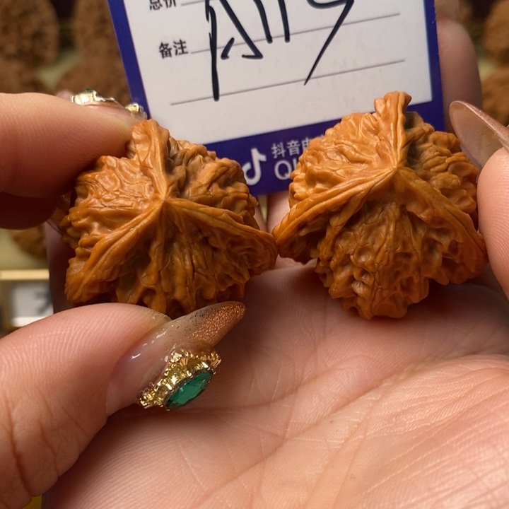 神***神把件桃核三棱三棱三棱