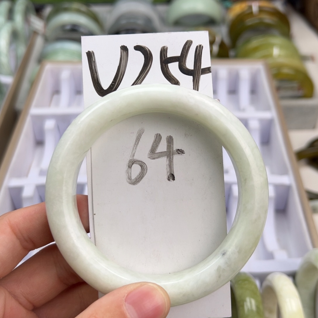 岫玉手镯未镶嵌天然岫玉