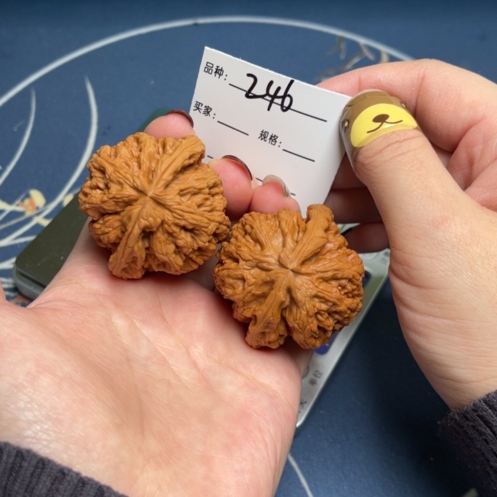 文玩核桃把件粗筋44