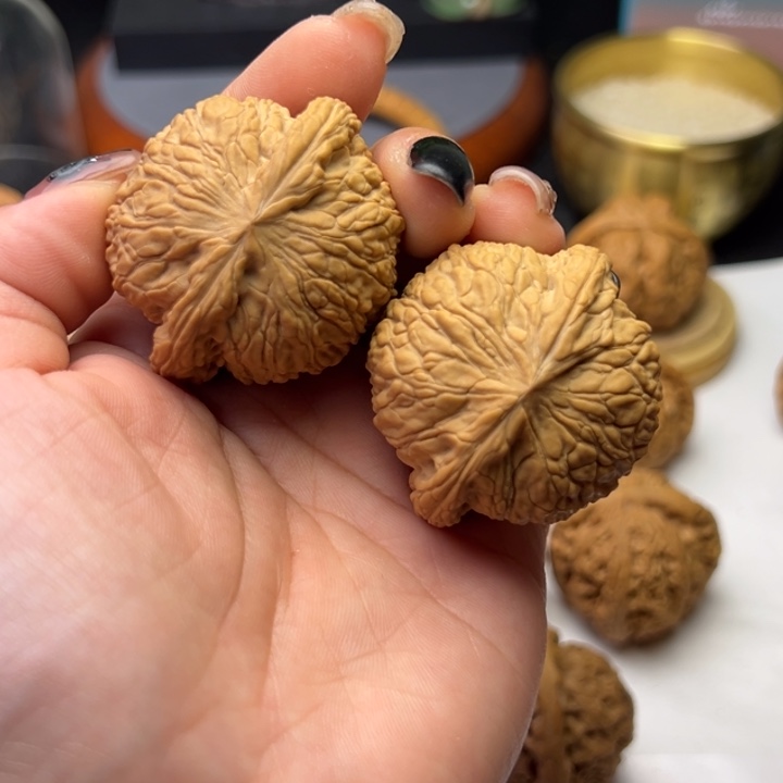 文玩核桃把件静泥鳅背42全品
