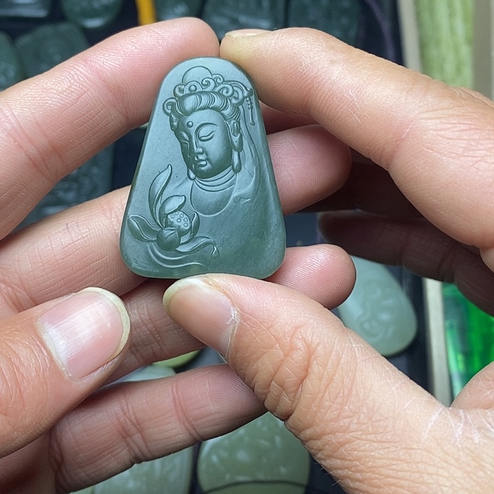 和田玉（糖玉）未镶嵌颈饰