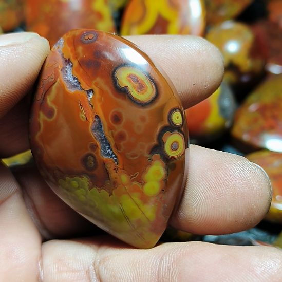 用***4玛瑙/玉髓合金颈饰