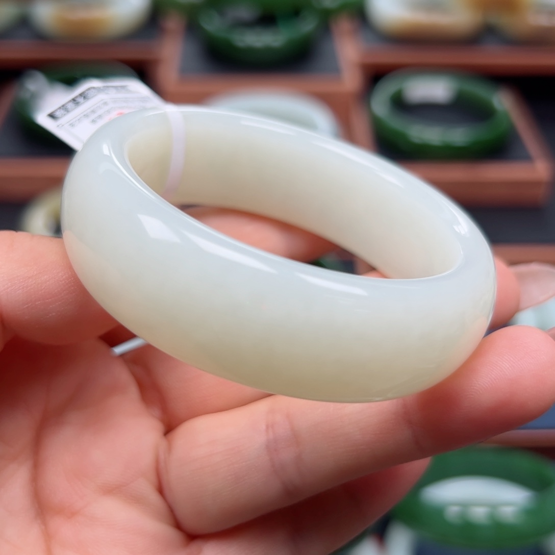未镶嵌手镯和田玉5253圈口