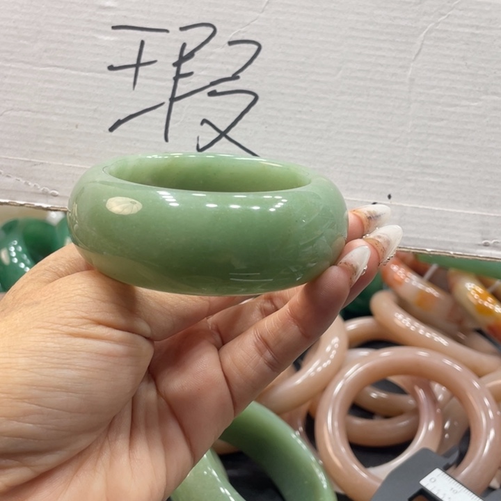 故***玉石英质玉未镶嵌珠宝奇石