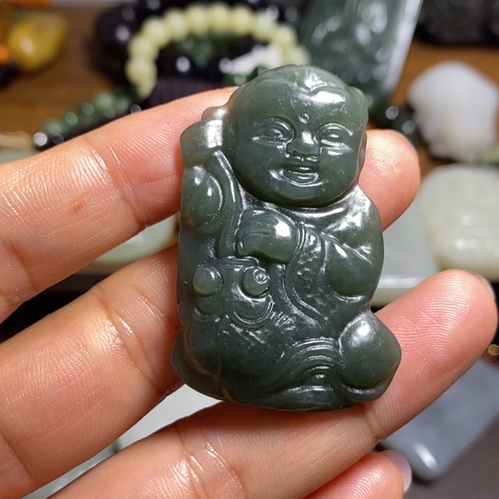 颈饰未镶嵌和田玉