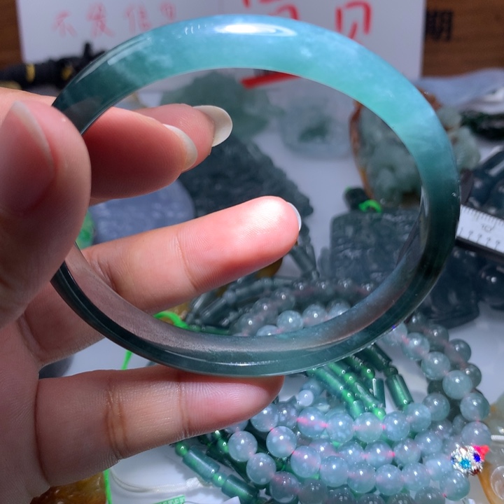 翡翠颈饰未镶嵌保真天然A货翡翠