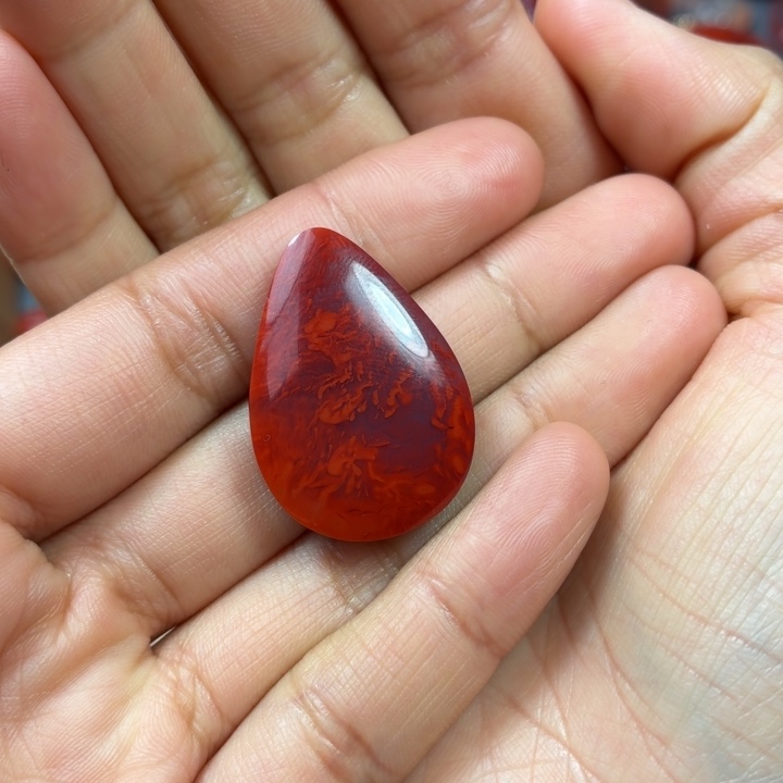 南红玛瑙未镶嵌珠宝奇石