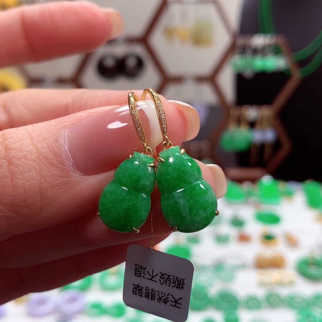 翡翠耳饰18K金镶嵌天然翡翠