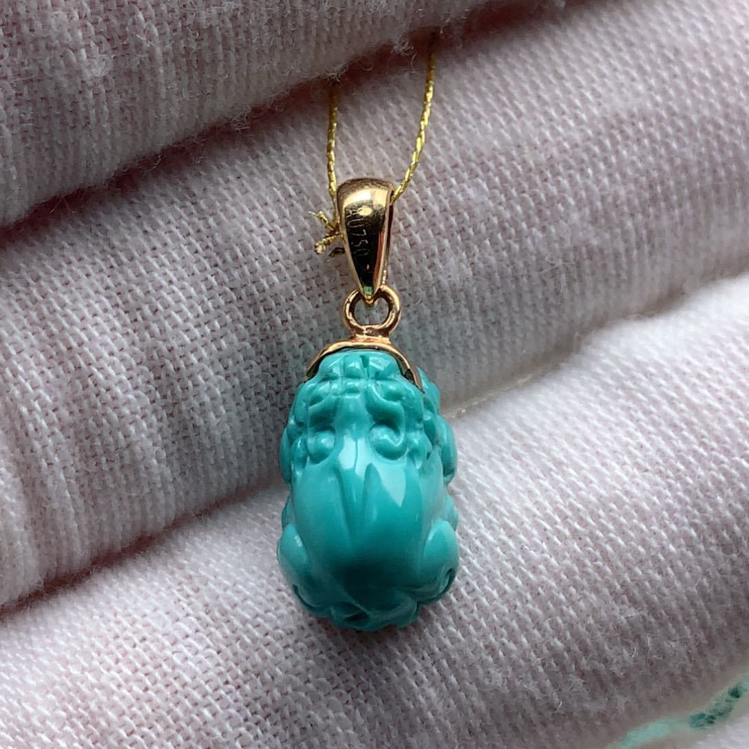 绿松石颈饰18K金镶嵌