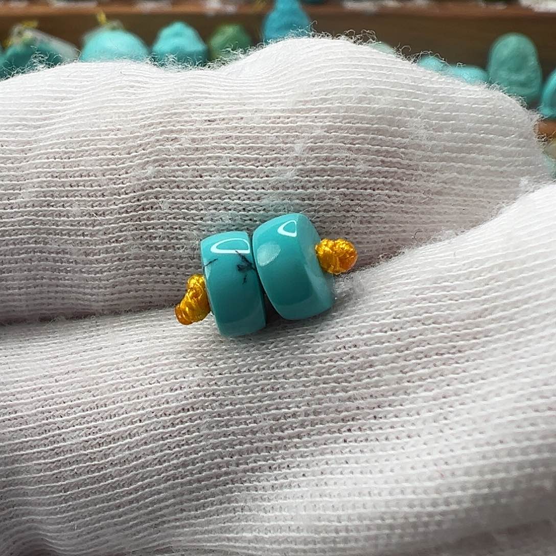 绿松石配饰未镶嵌