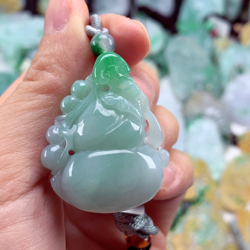 【闪购商品】翡翠吊坠(不含链)未镶嵌