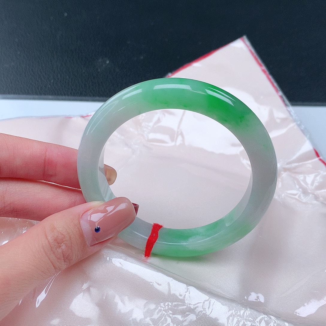 未镶嵌手镯翡翠521