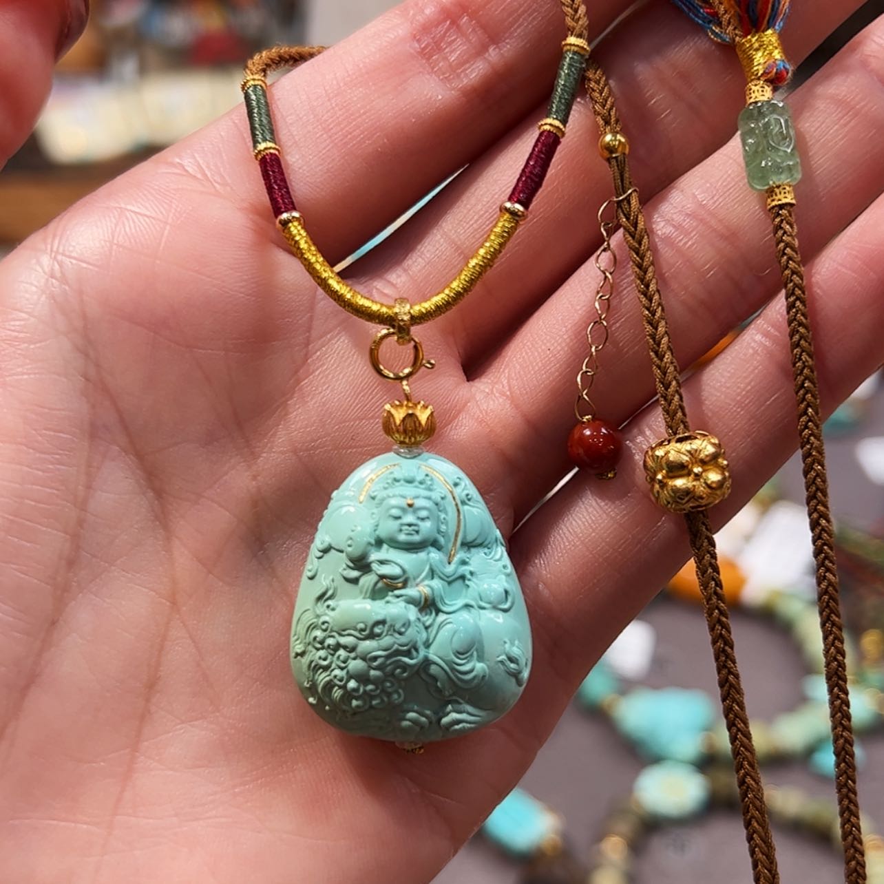 【闪购商品】18K金镶嵌绿松石颈饰文殊