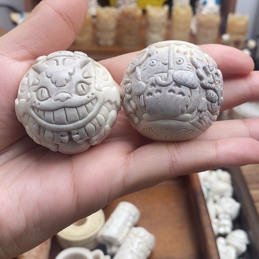 鹿骨把件c6龙猫手球40尺寸