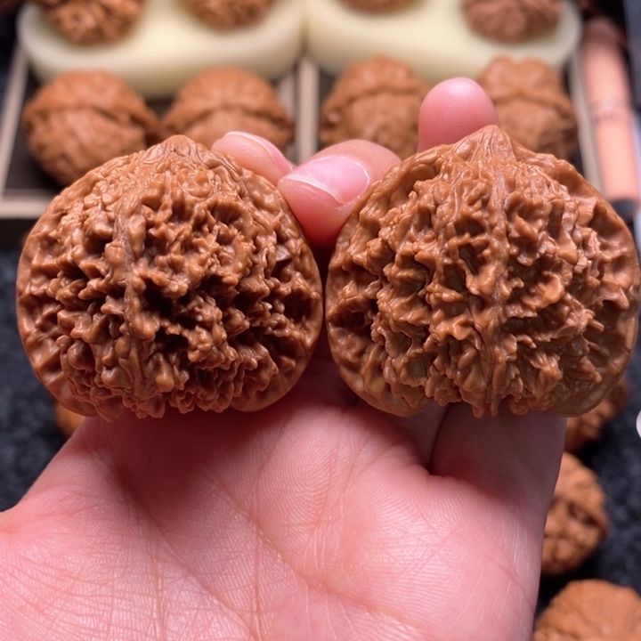 文玩核桃把件精品满天星42