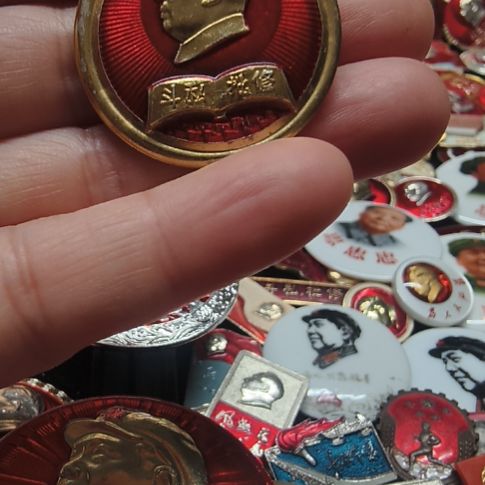 w***7其他普通金属纪念章11111