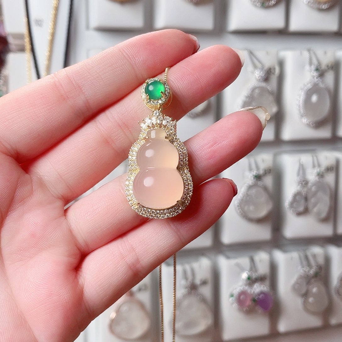 玛瑙/玉髓吊坠(赠链)未镶嵌