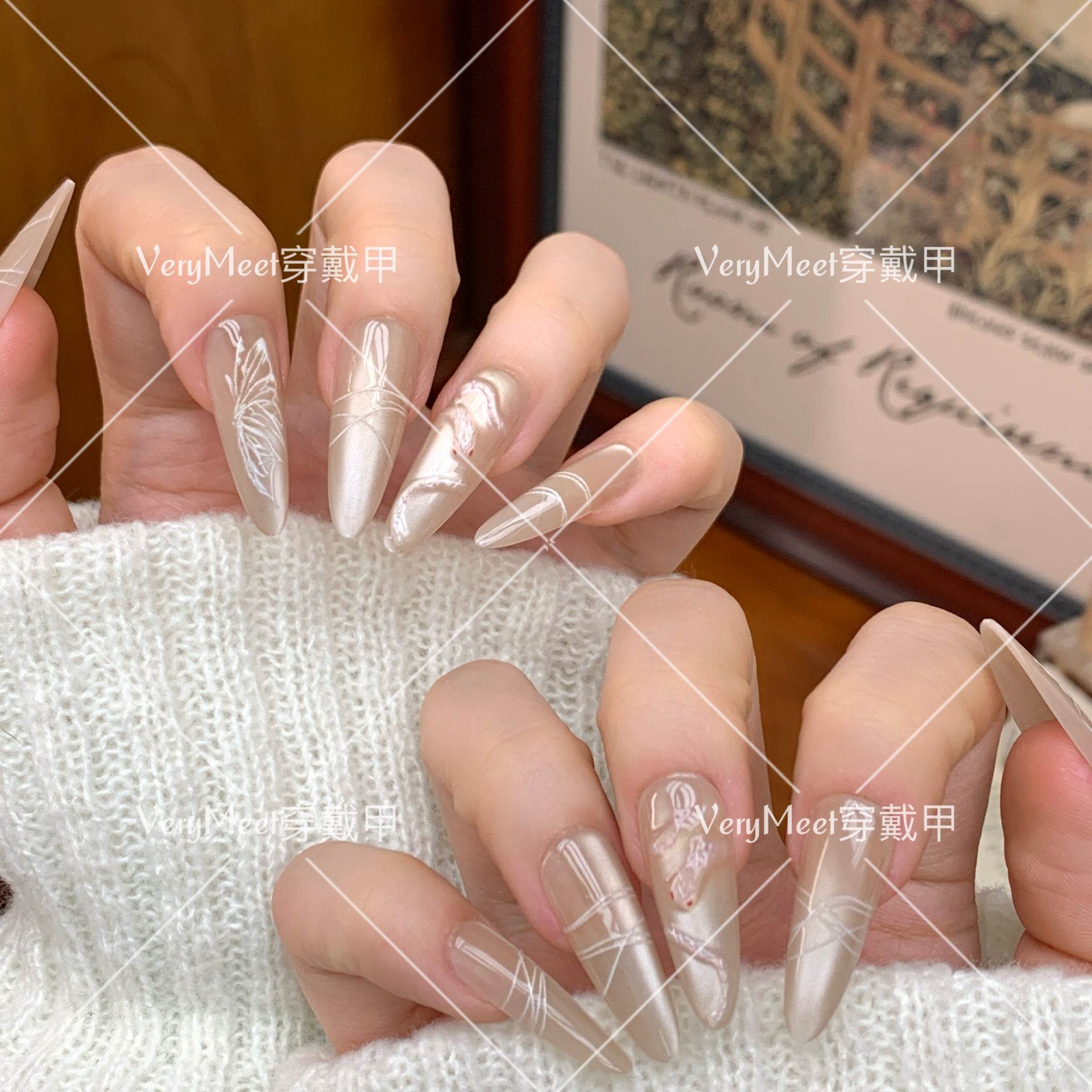 VeryMeet纯手工穿戴甲手绘蝴蝶蛇年新款穿戴甲气质显白美甲贴L27