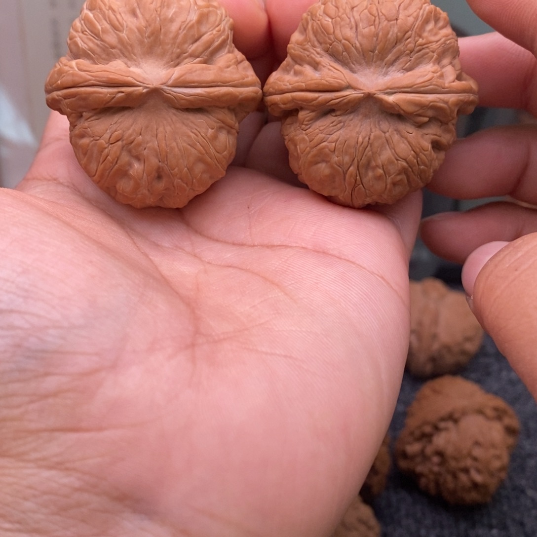 文玩核桃把件42元宝