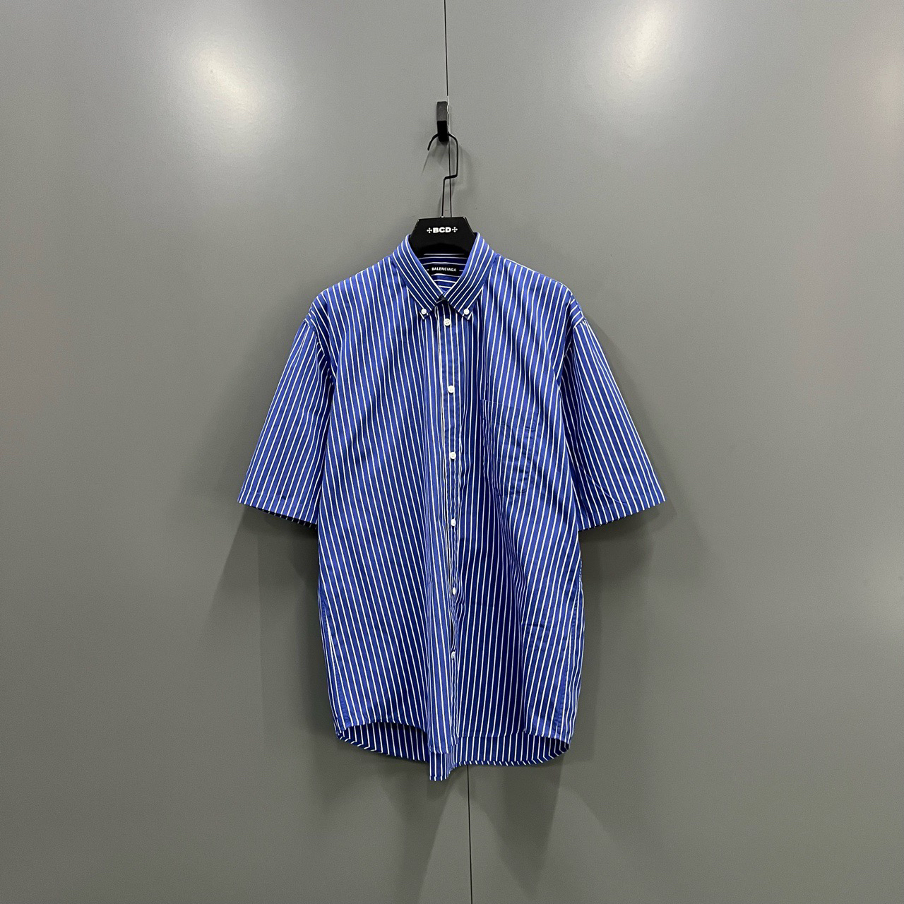 95新 Balenciaga/巴黎世家 (ll) 条纹背后短袖衬衫 39码/102400