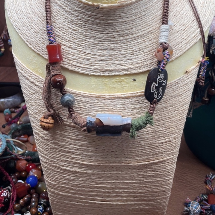 玛瑙/玉髓颈饰未镶嵌