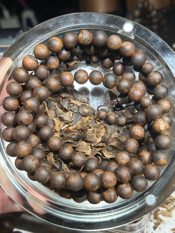 棋楠沉香手串多圈