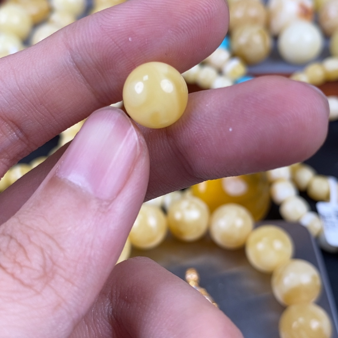 琥珀未镶嵌珠宝奇石20