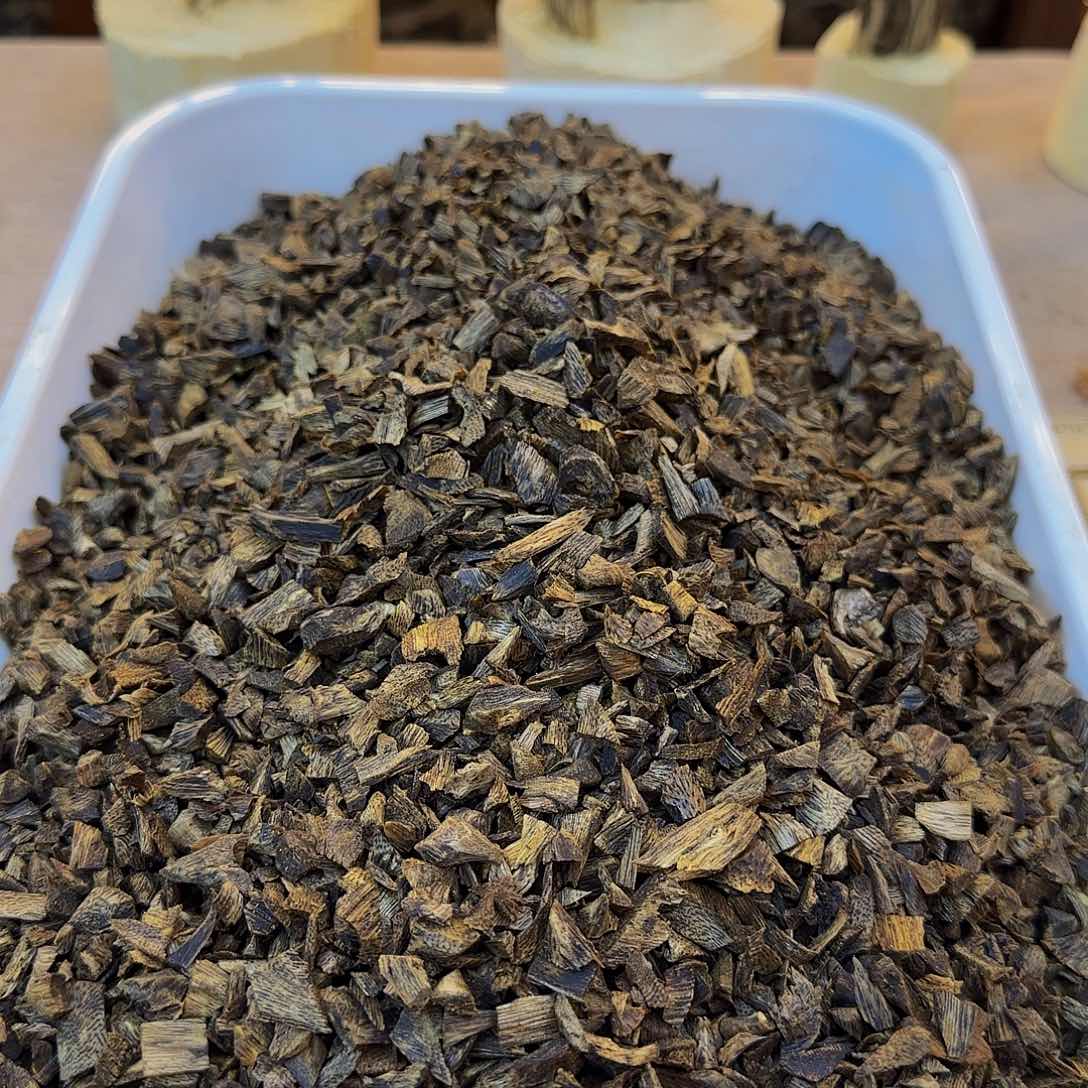 沉香沉香木制品天然树丁老料切珠料50克多样性发其一