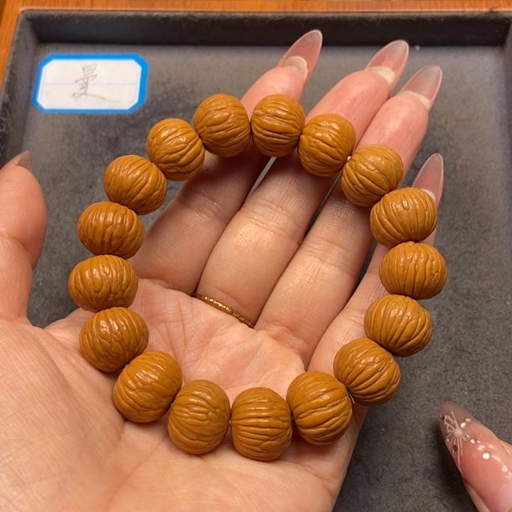 猴头核桃吊坠菩提