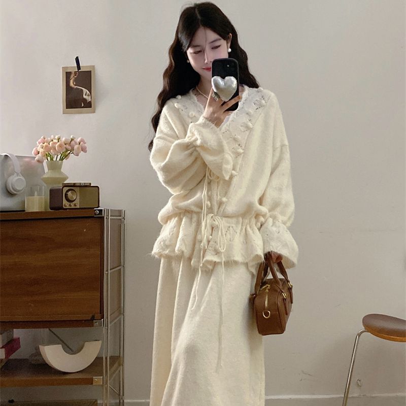 胖颖专属大码秋季新款法式镂空喇叭袖针织毛衣时尚套装9612