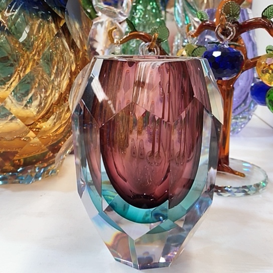 琉璃花瓶高16厘米口径4厘米