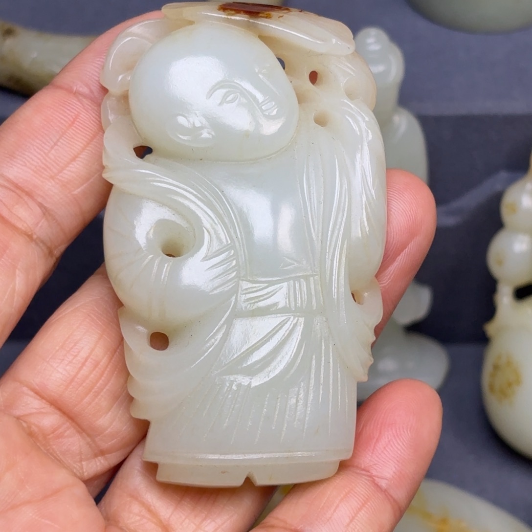 和田玉（糖玉）挂件未镶嵌木**米