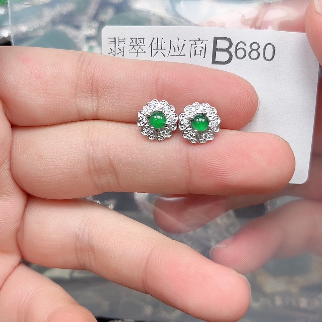 翡翠未镶嵌颈饰翡翠680