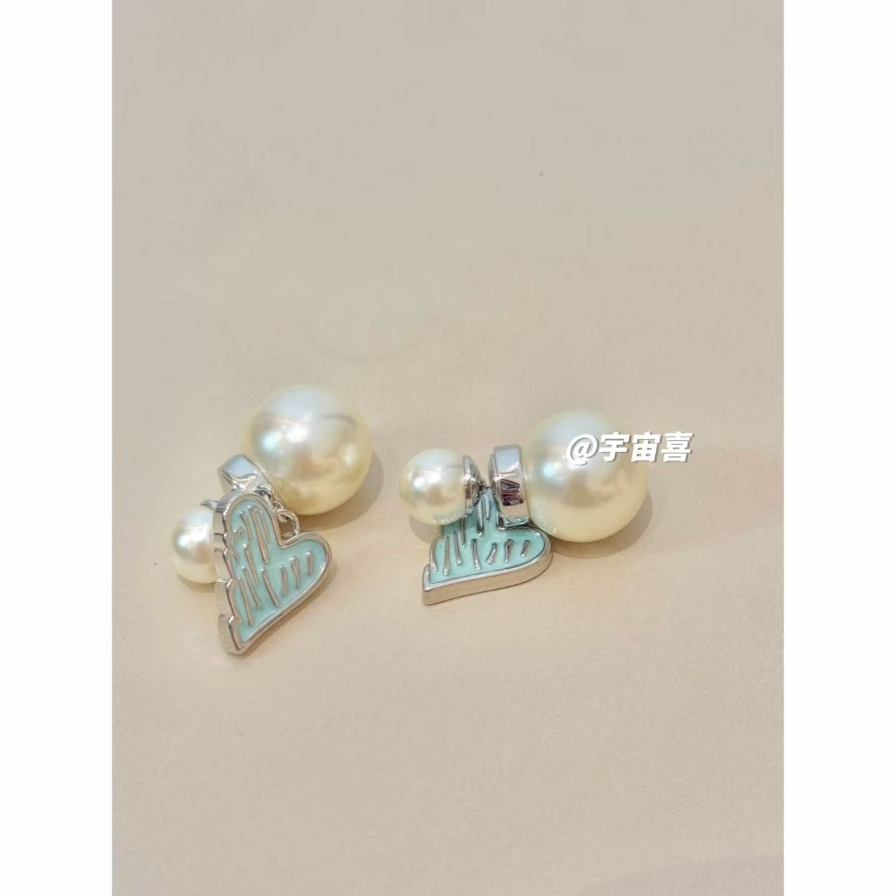 铜合金仿珍珠耳饰 E4-092【贝珠前后t蓝色珐琅爱心耳钉】