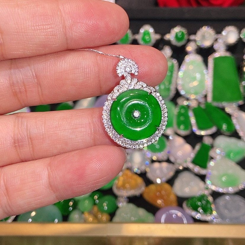 【闪购商品】颈饰未镶嵌翡翠天然翡翠