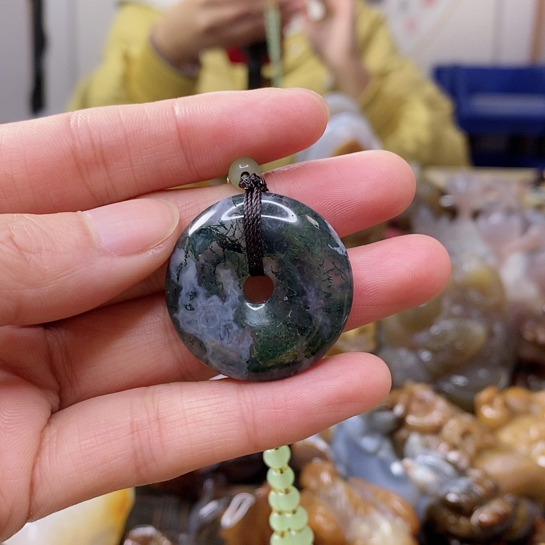 玛瑙/玉髓颈饰未镶嵌