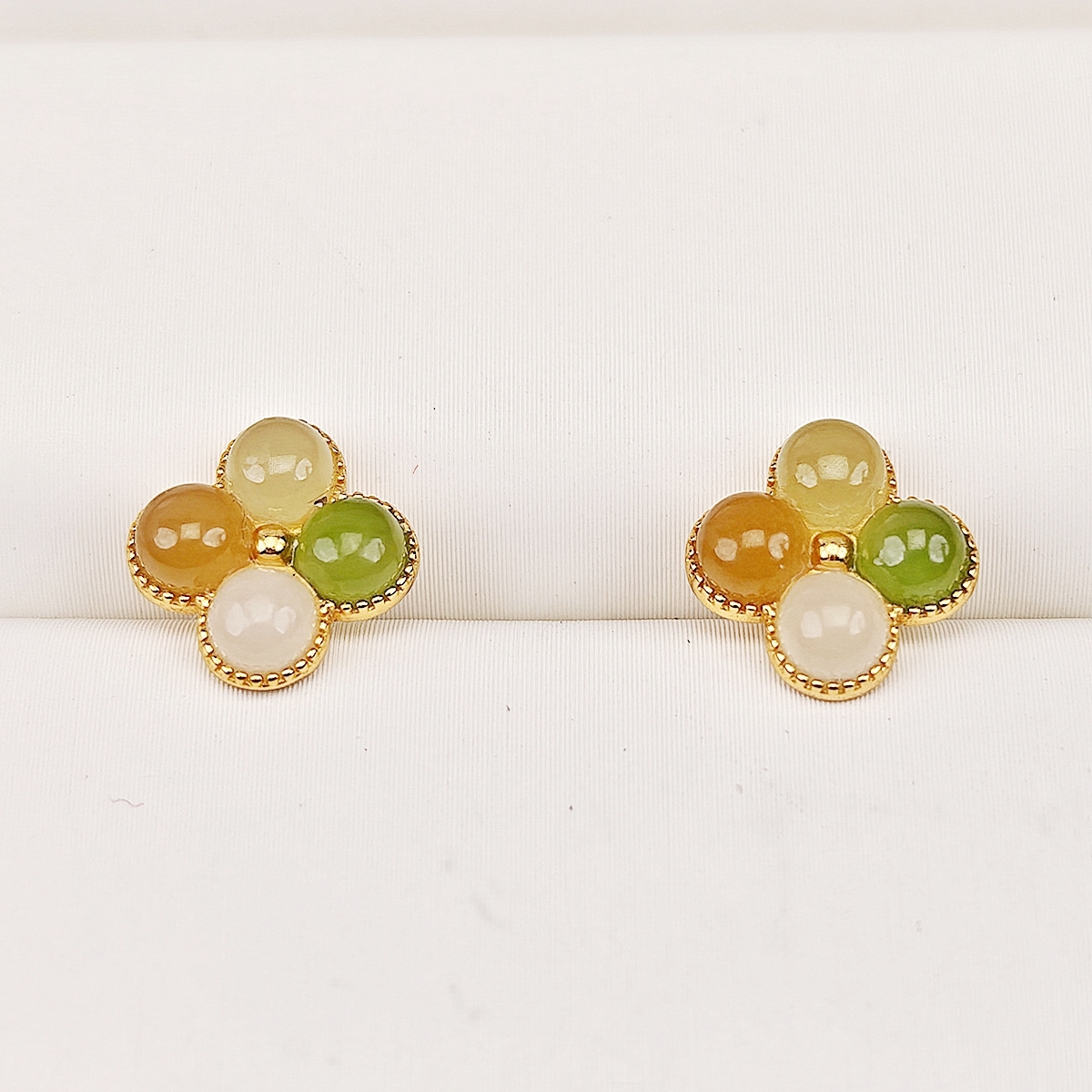 S925银和田玉多宝四叶草耳钉精美百搭耳饰