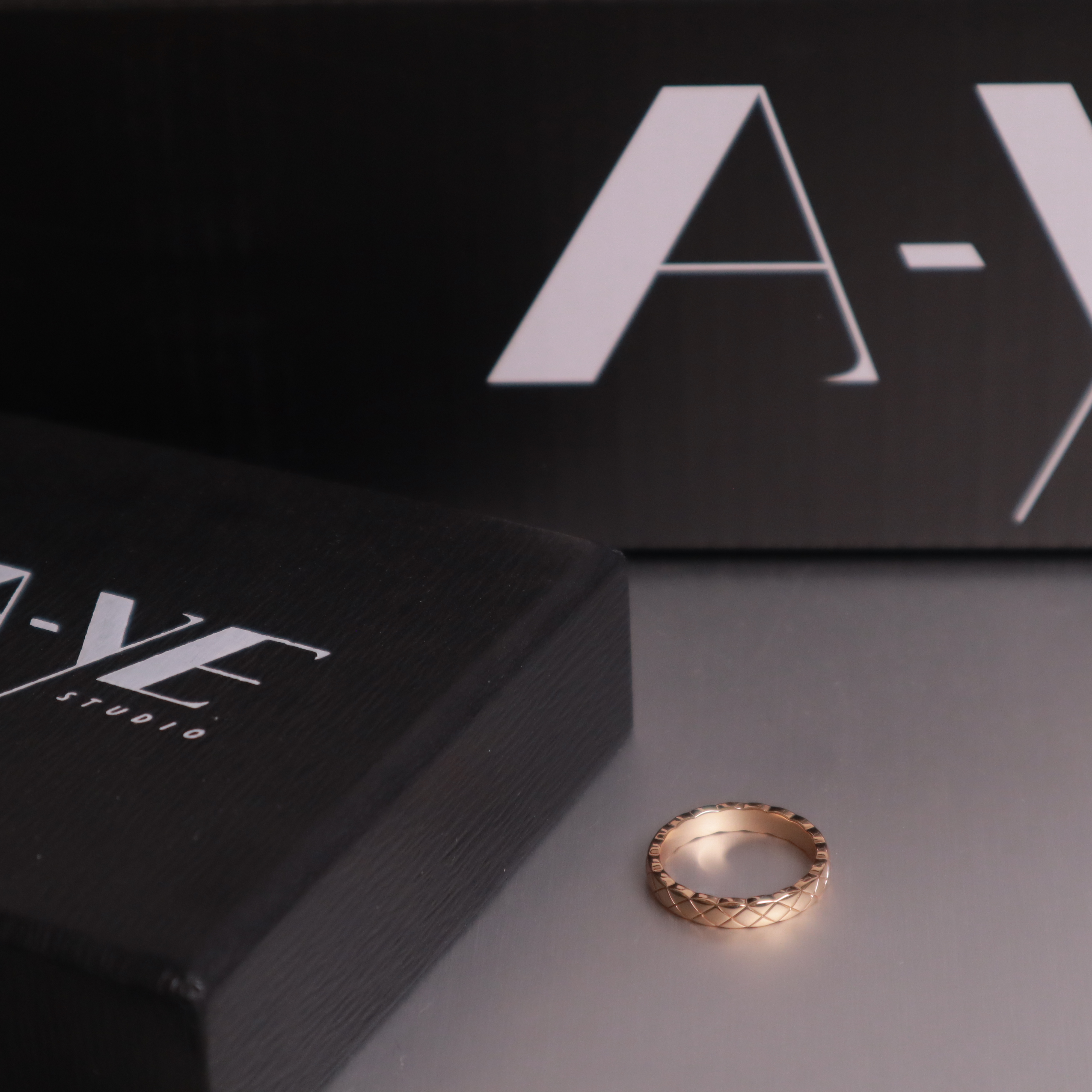 （超窄）经典纹路戒指 J0832