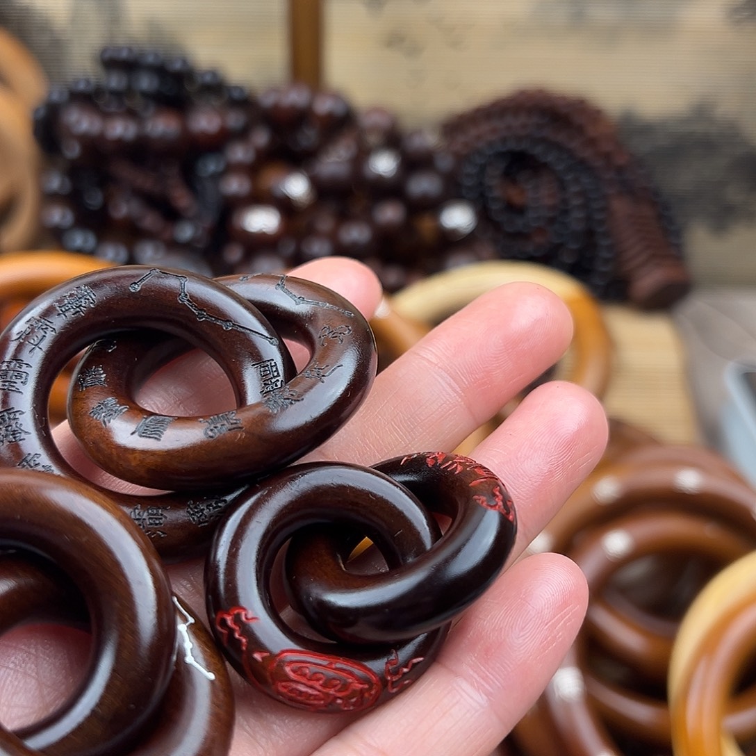 小***滑2.0内径枣木玉化银星乾坤圈