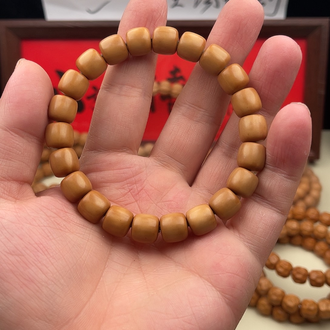 猴头核桃手串猴头核桃手串泛油道珠
