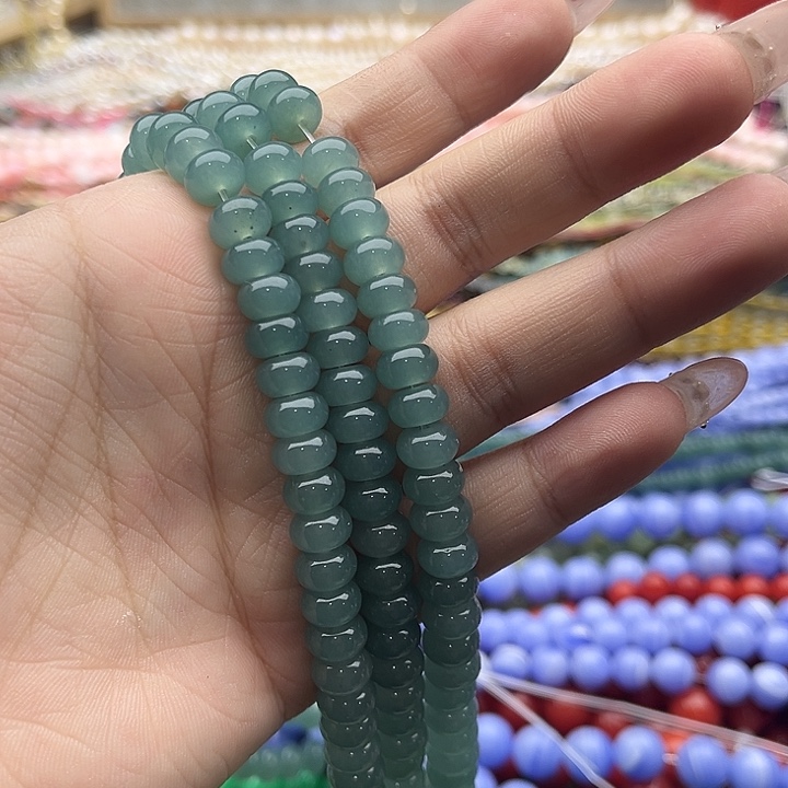 玛瑙/玉髓珠宝半成品未镶嵌一条8mm左右蓝水和田玉