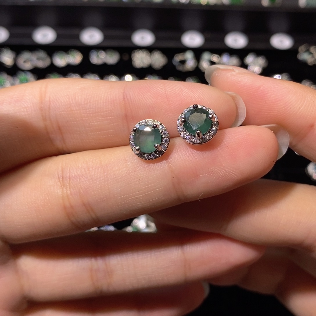 翡翠未镶嵌颈饰天然