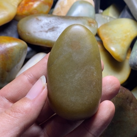 未镶嵌和田玉（糖玉）挂件用****~