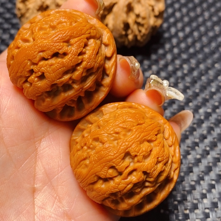 文玩核桃把件秦岭核桃5