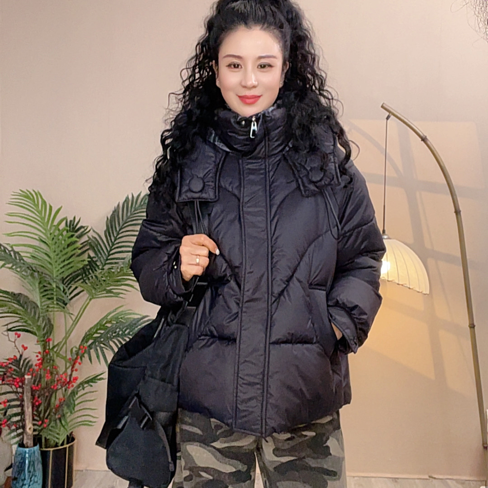 冬季新款长袖休闲时尚锁温保暖过冬女士加厚外套708