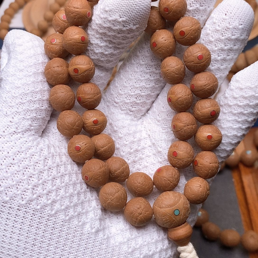 凤眼菩提吊坠镶嵌手持36颗