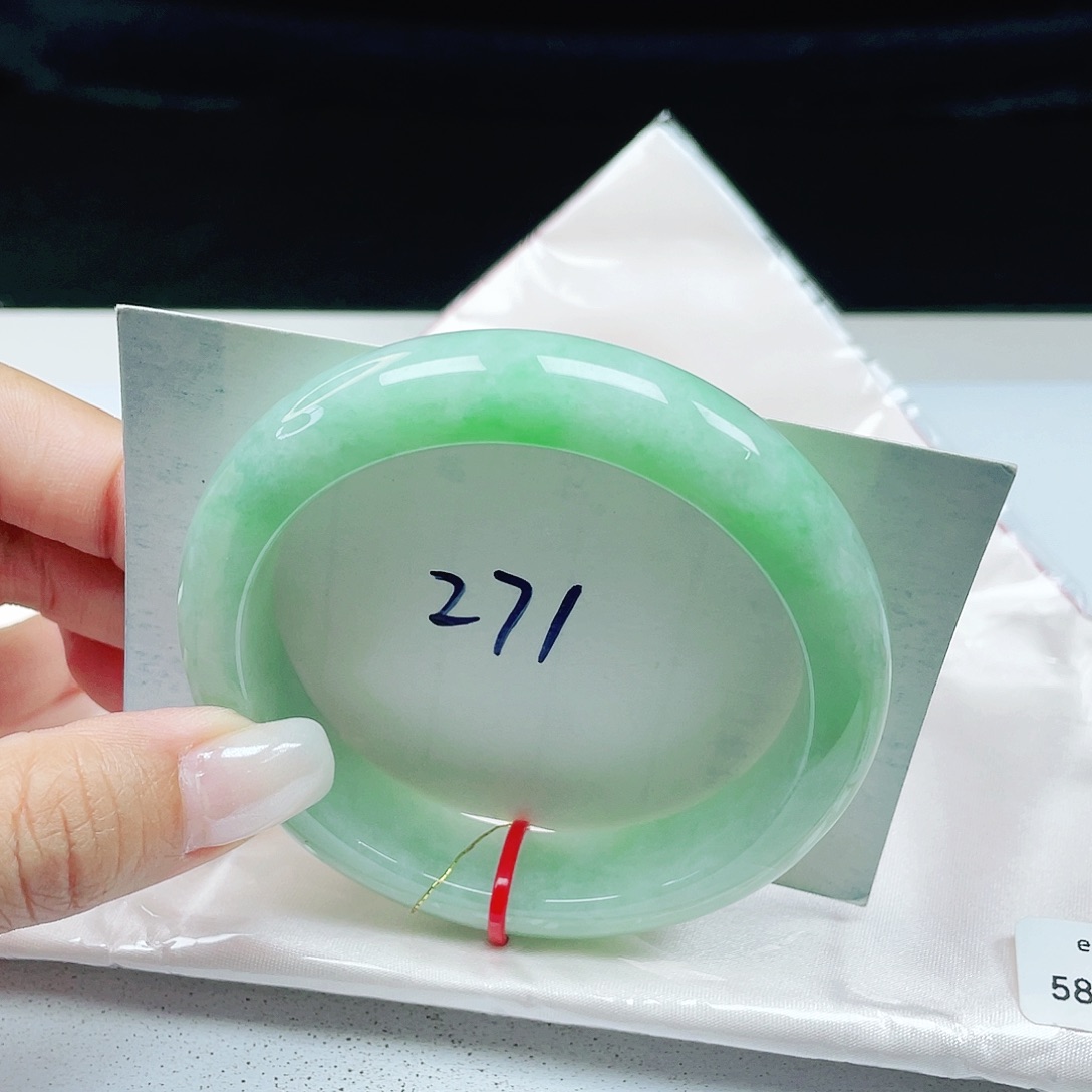 翡翠未镶嵌手镯 正圈58