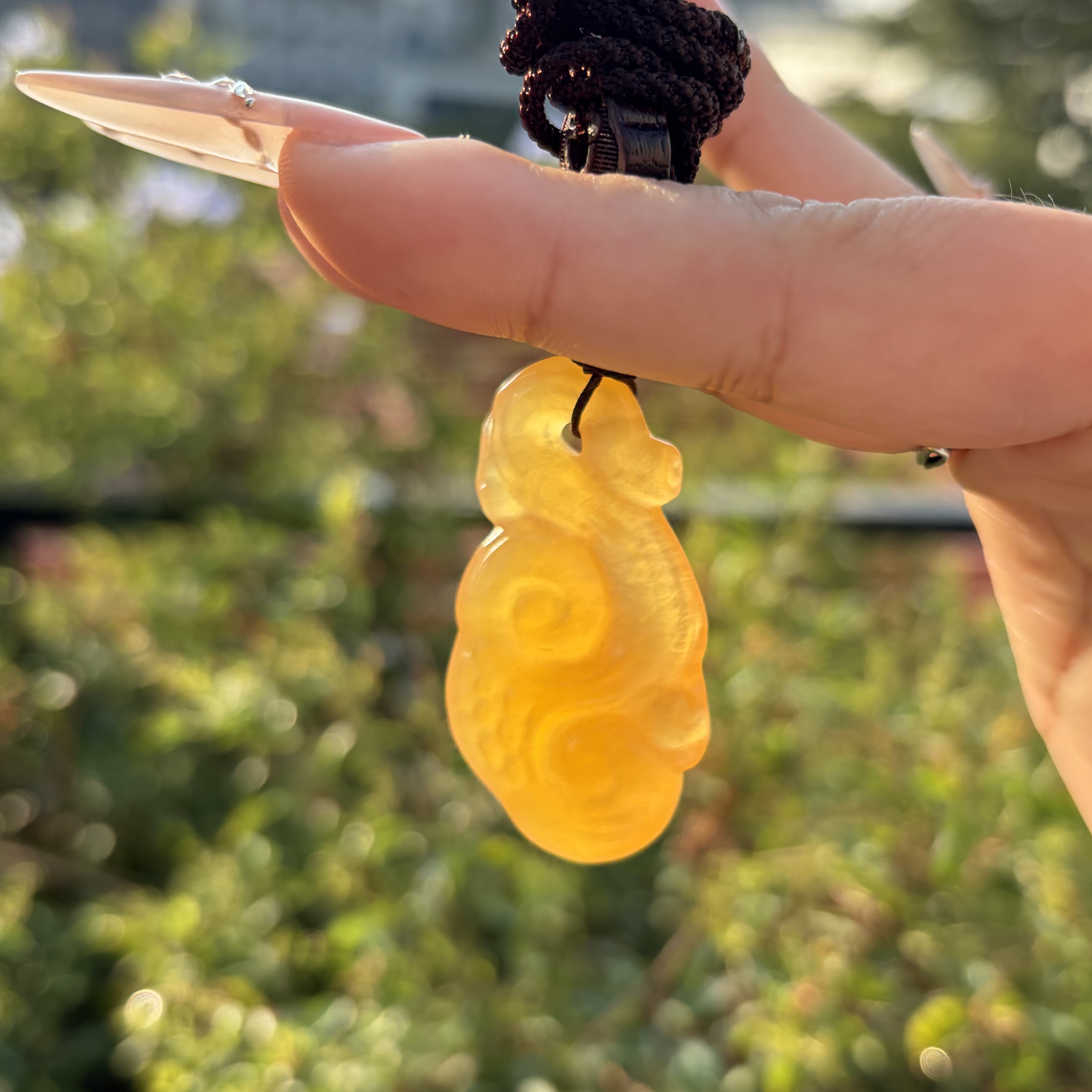 金田黄天然石灵芝挂坠