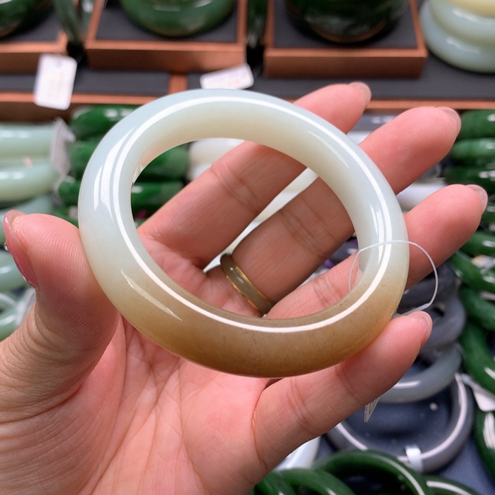 【闪购商品】未镶嵌手镯和田玉12